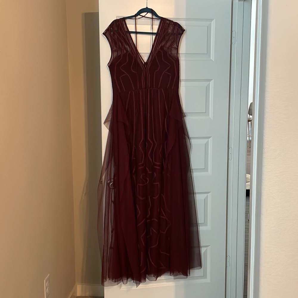 BCBGMaxAzria Plum V-Neck Lace-Overlay Maxi Dress - Picture 6 of 11